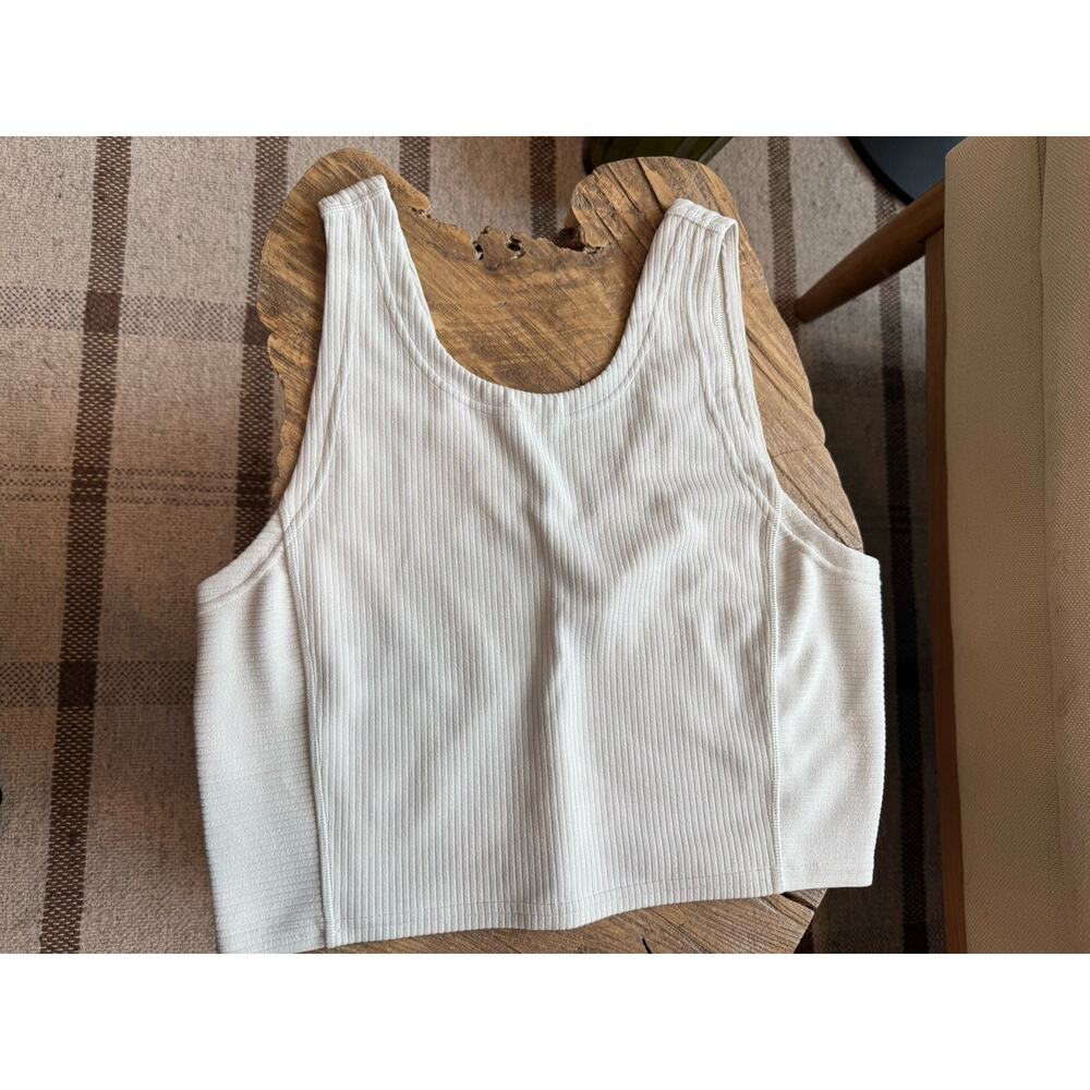 Lululemon Ribbed Softstreme Crop Tank Bone White Women’s 8 V Neck Back